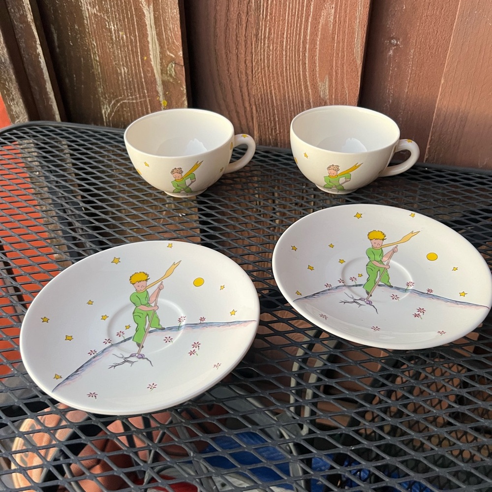 Le Petit Prince by FAIENCERIE DE GIEN
Two Breakfast Cup & Saucer Sets